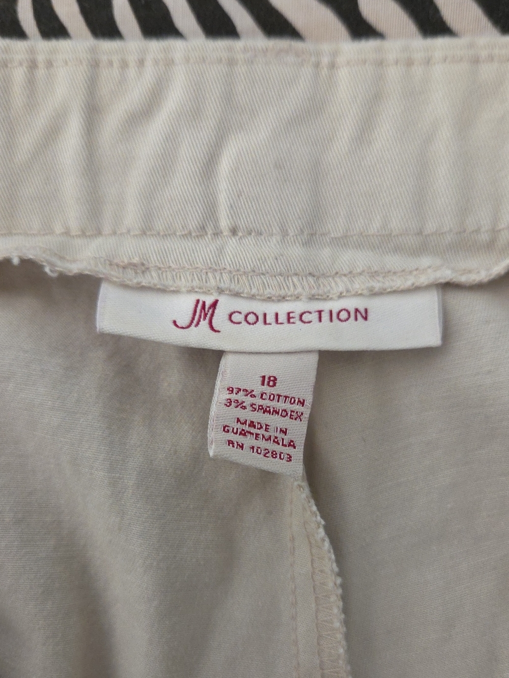 Women's Classic Cropped Chino Pants - Beige - Picture 5 of 5